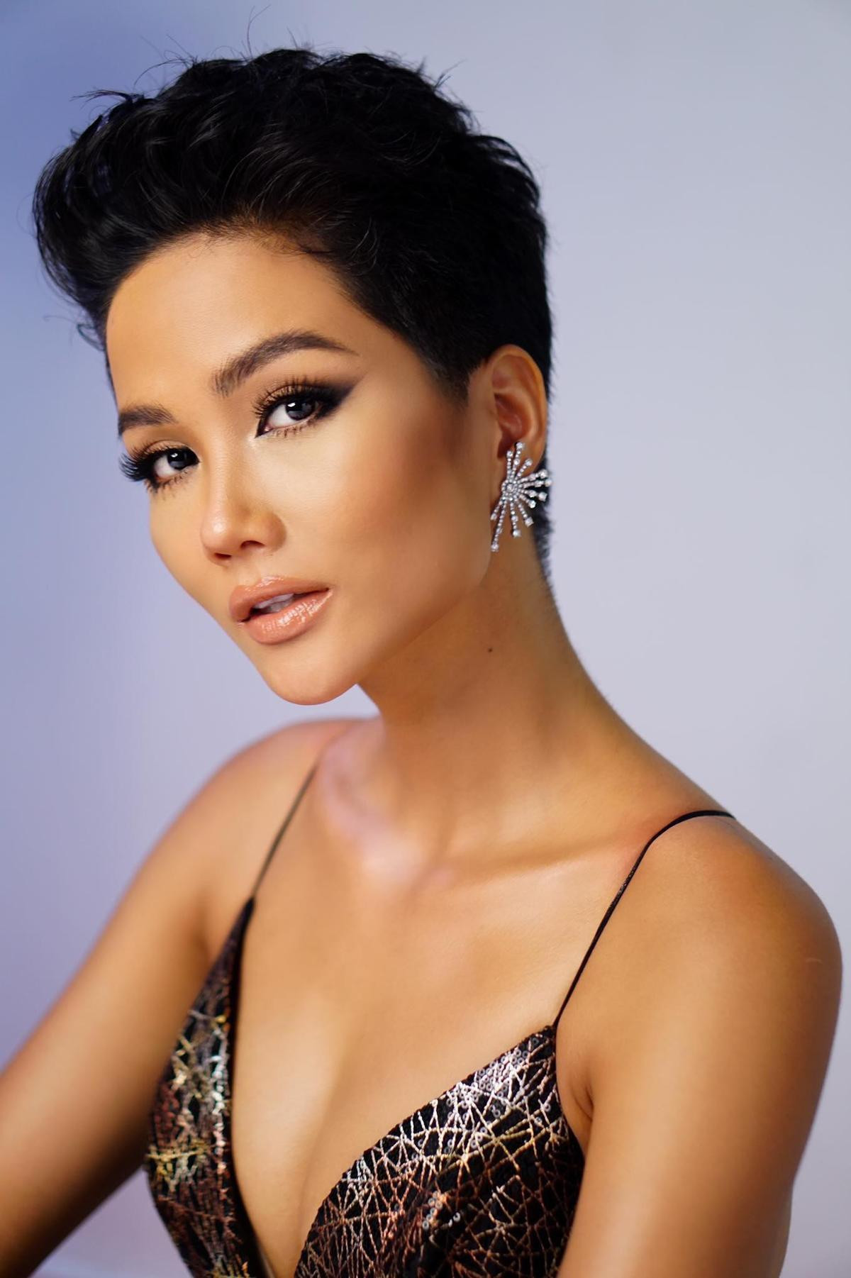 Nếu là giám khảo Miss Universe 2018, bạn sẽ phỏng vấn H'Hen Niê điều gì? Ảnh 11