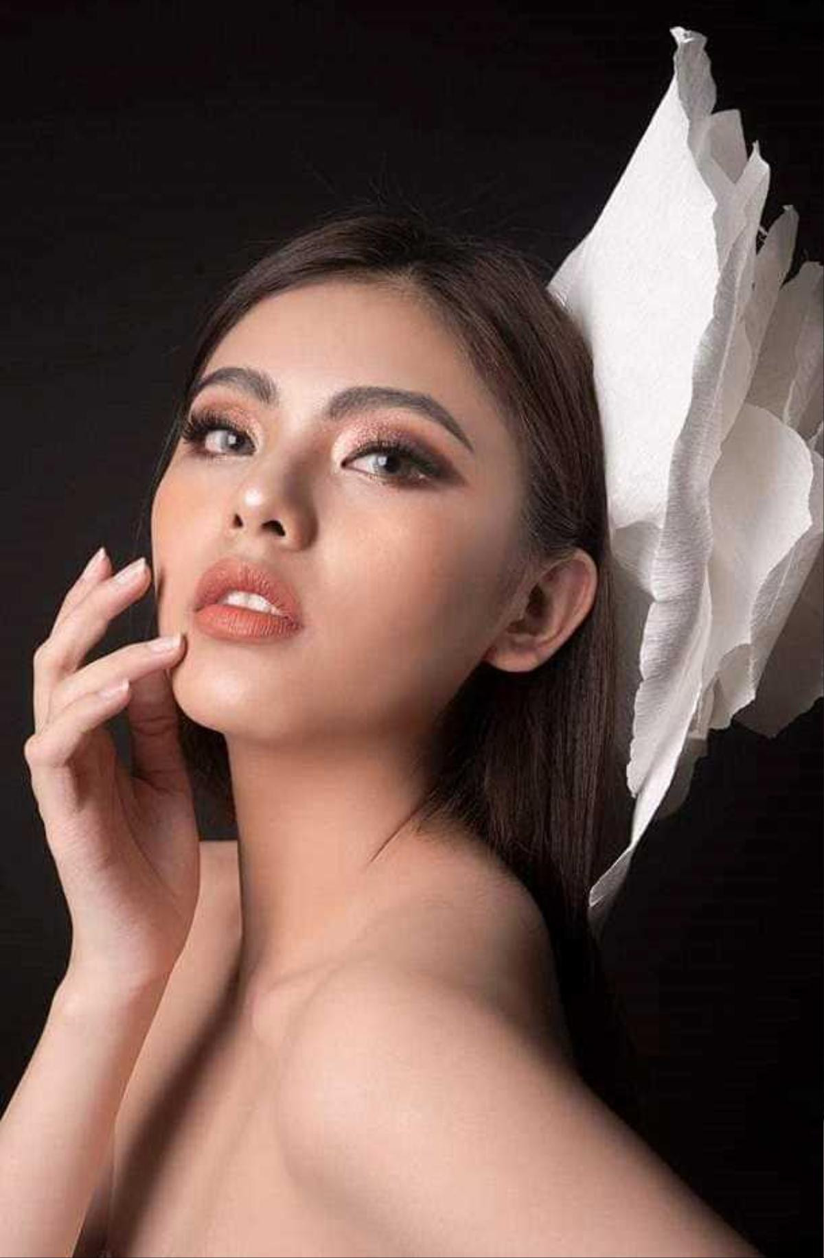 Trọn bộ ảnh những thí sinh đẹp như hoa đang chiếm 'spot light' cuộc thi Miss Hutech 2019 Ảnh 1