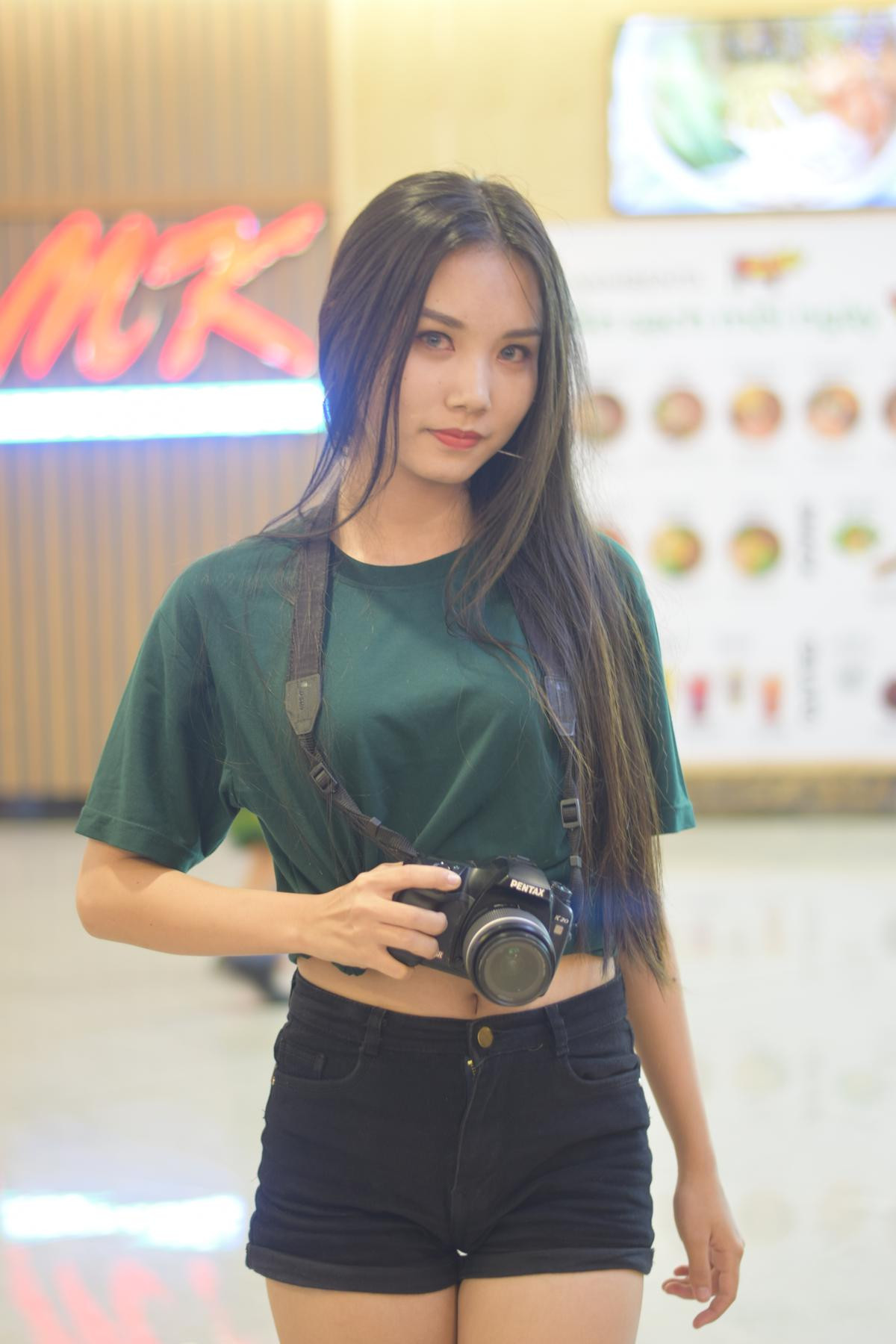 Trọn bộ ảnh những thí sinh đẹp như hoa đang chiếm 'spot light' cuộc thi Miss Hutech 2019 Ảnh 18