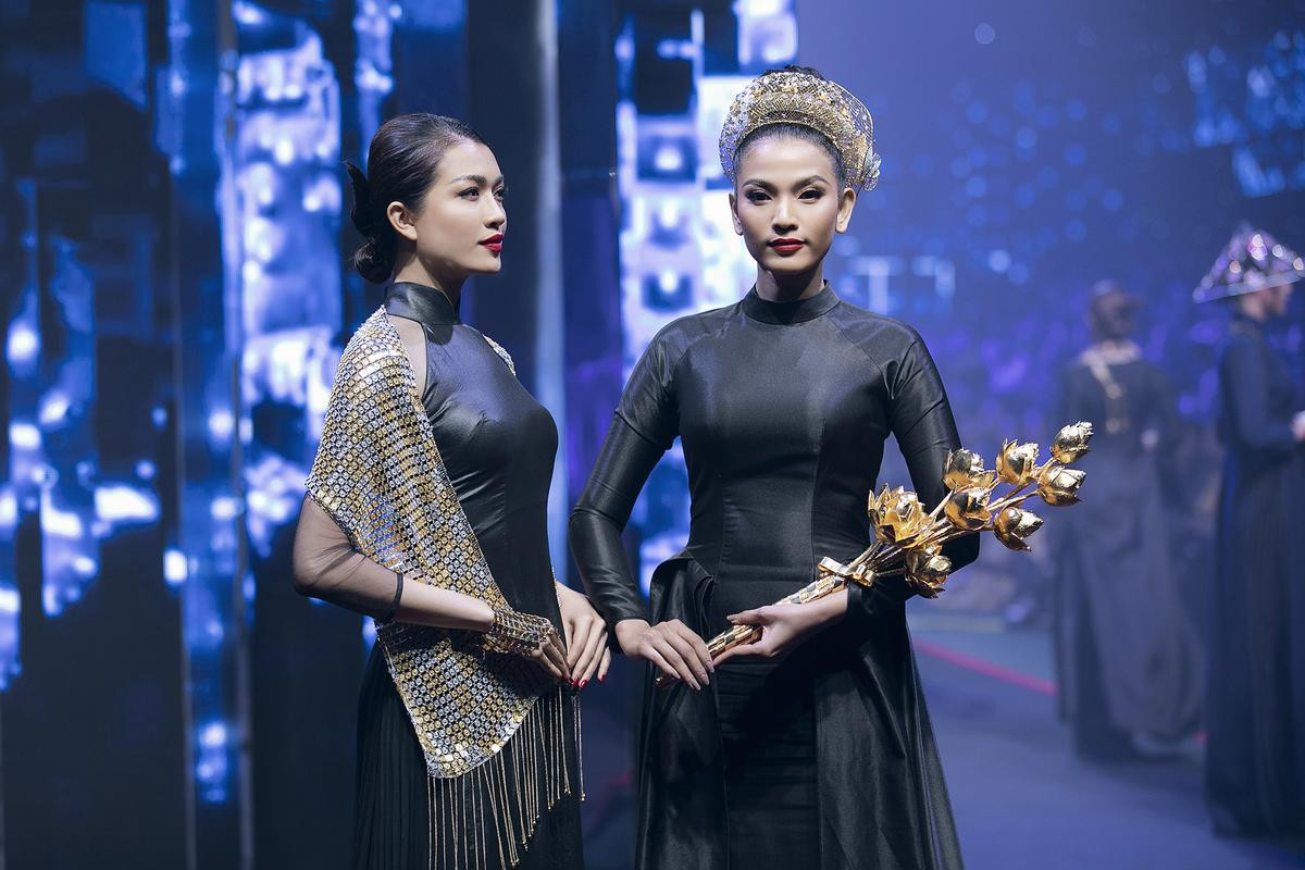 Đông Hạ, Khánh Vân cùng dàn chân dài Siêu mẫu VN 2018 thả bước catwalk trong show trang sức lớn nhất Việt Nam Ảnh 11