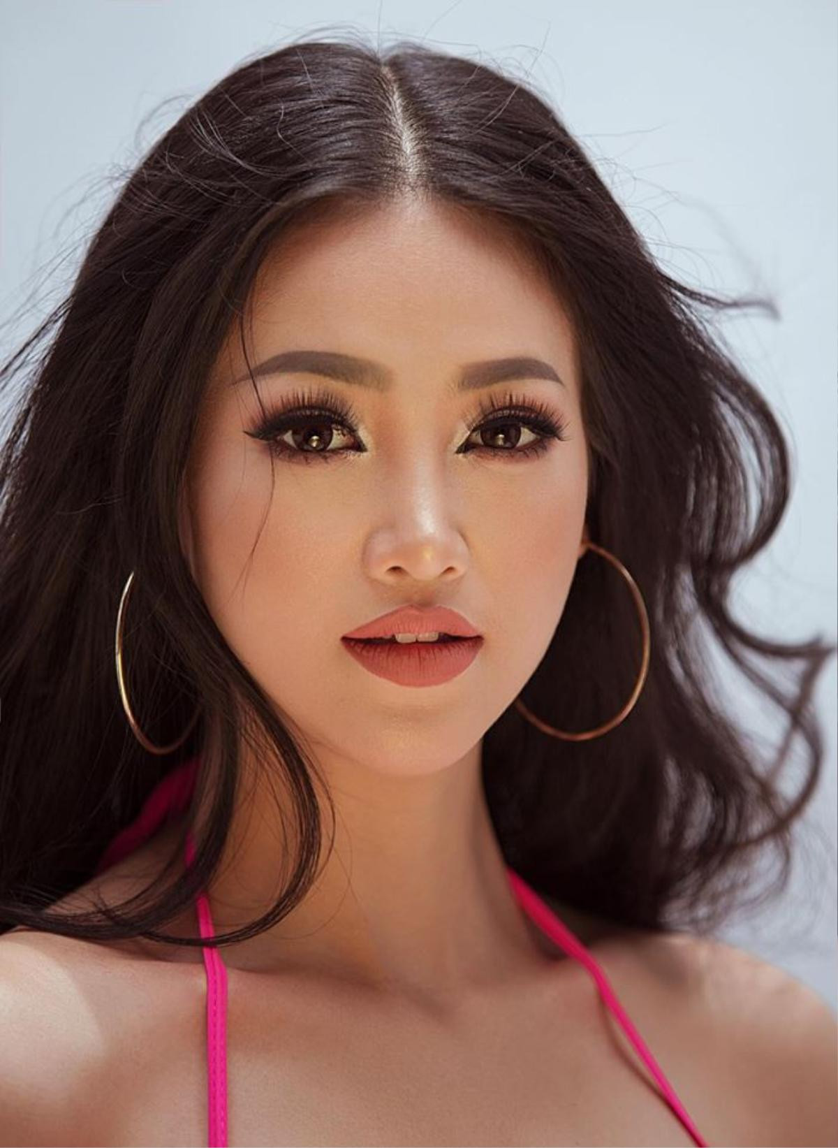 Hiếm ai được như Phương Khánh Miss Earth 2018 'cân đẹp' mọi style make-up, từ ngọt ngào đến quyến rũ Ảnh 3