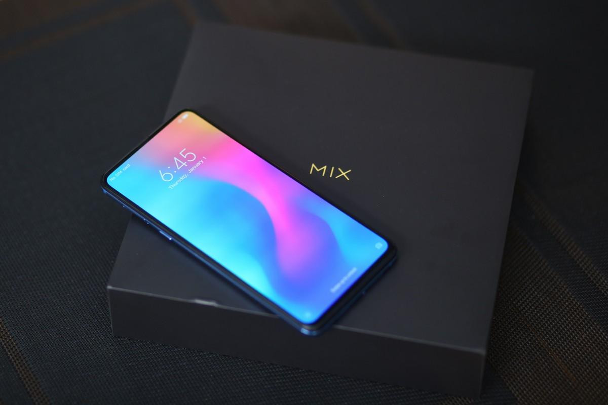 Xiaomi giới thiệu siêu phẩm Mi Mix 3 tại Việt Nam với thiết kế độc đáo chưa từng thấy Ảnh 2