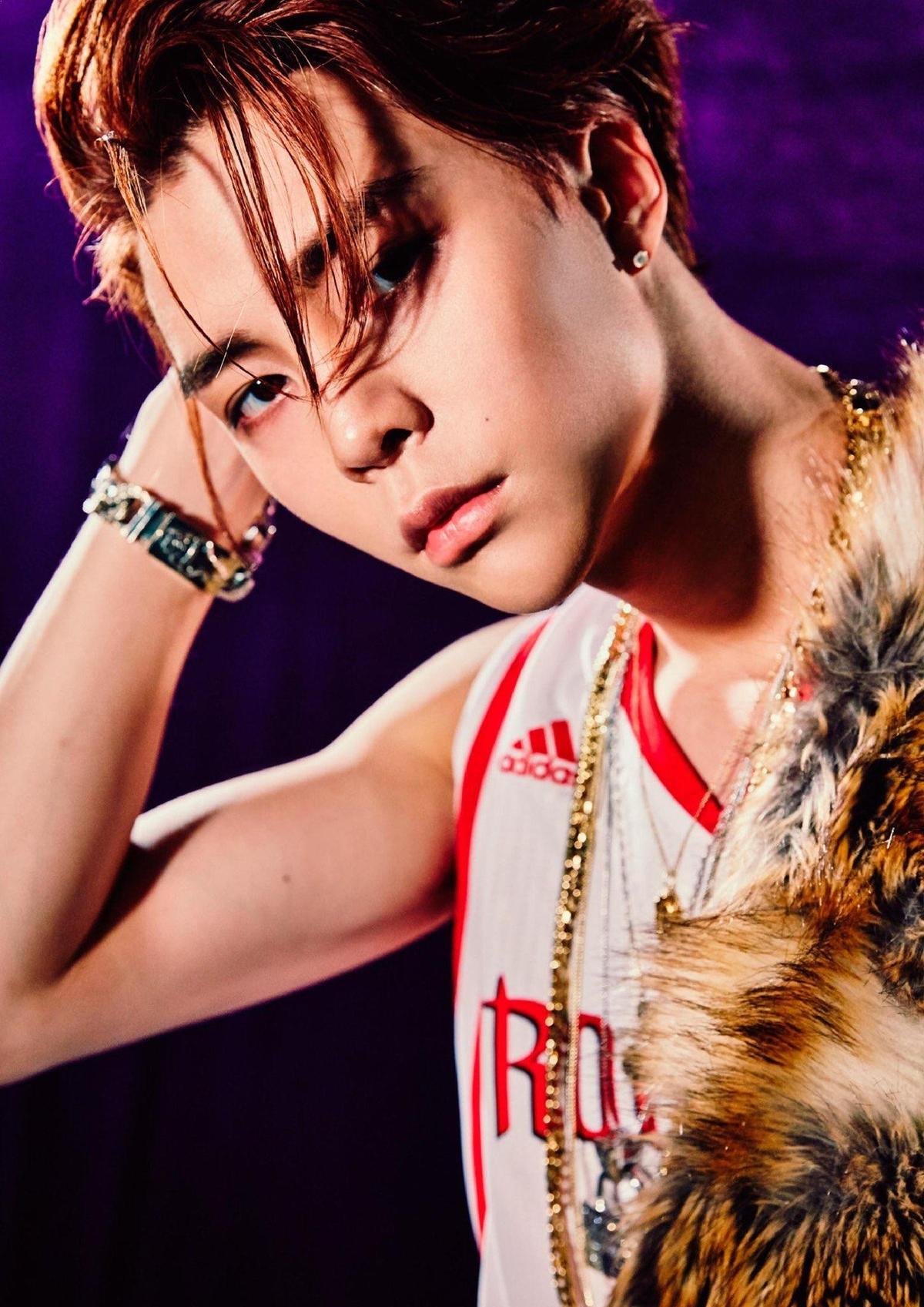 Clip có 1-0-2: Johnny (NCT 127) say sưa cover vũ đạo 'Đóa hoa hồng' (Chi Pu) siêu-đáng-yêu Ảnh 3