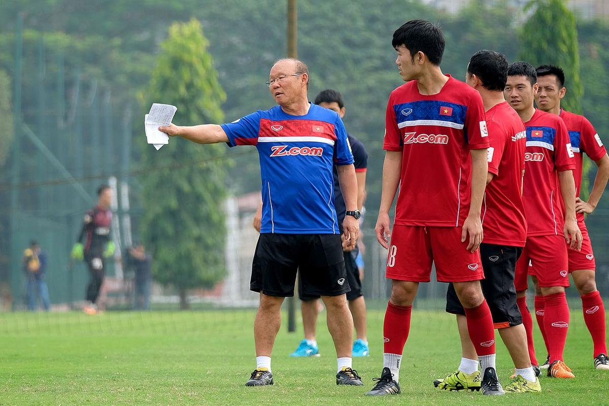 Nguy cơ tranh cãi về bản quyền phát sóng AFF Cup 2018 xuất hiện trước giờ bóng lăn Ảnh 1