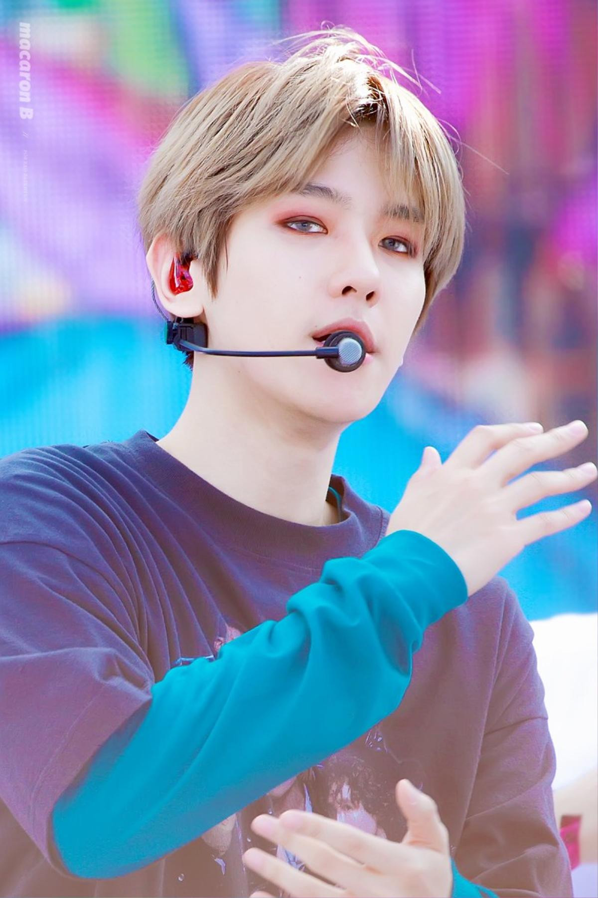 Phong cách make up mới của Baekhyun (EXO) lộng lẫy đến nỗi con gái cũng phải ghen tị Ảnh 7