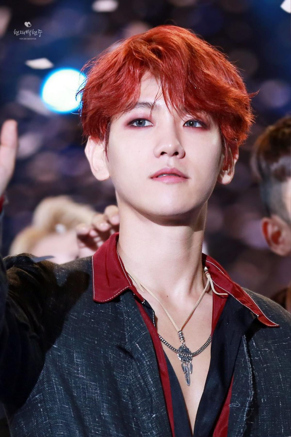 Phong cách make up mới của Baekhyun (EXO) lộng lẫy đến nỗi con gái cũng phải ghen tị Ảnh 8