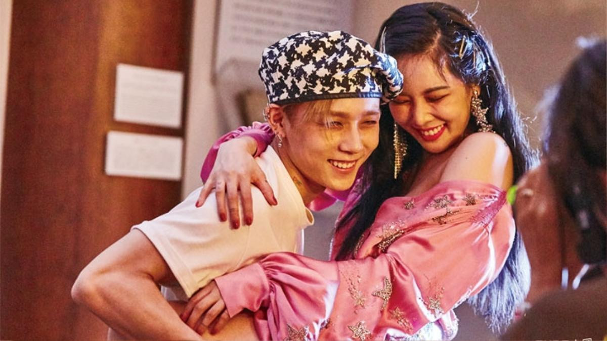 Loạt khoảnh khắc 'tình bể bình' của HyunA và E'Dawn: đã 'ngầm công khai' từ rất lâu nhưng có thể bạn không để ý Ảnh 1