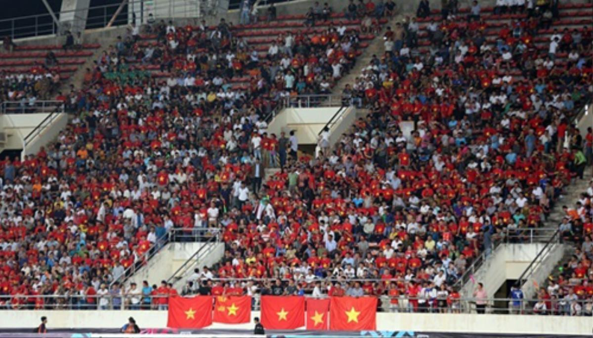 Báo châu Á choáng với CĐV Việt Nam ở trận mở màn tại AFF Cup 2018 Ảnh 4