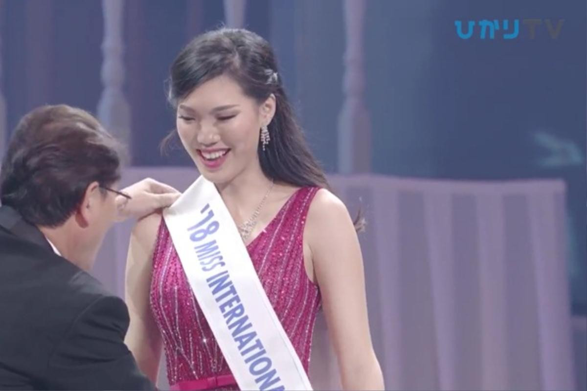 HOT: Thiên thần Venezuela đăng quang Miss International 2018, Thùy Tiên xin lỗi khán giả khi rớt khỏi Top 15 Ảnh 10