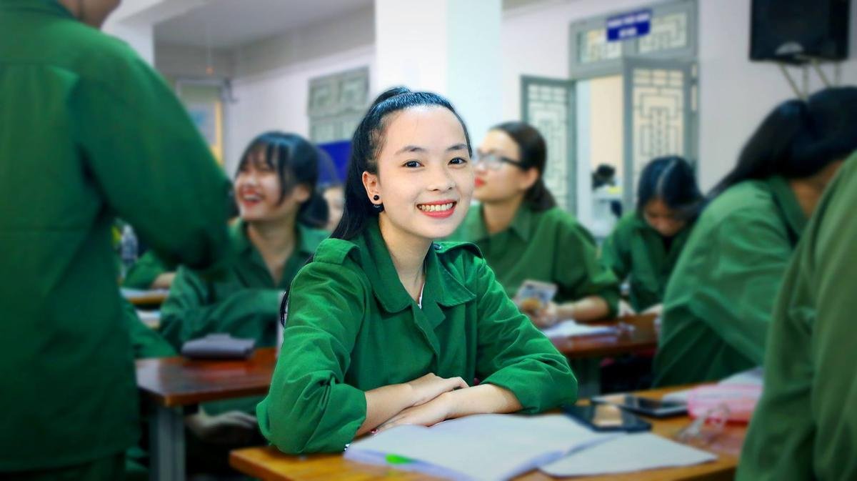 Từng 'lác mắt' vì cuộc thi 'Miss nam sinh' nhưng bạn có biết con gái trường ĐH Kiến trúc Đà Nẵng đẹp cỡ nào? Ảnh 7