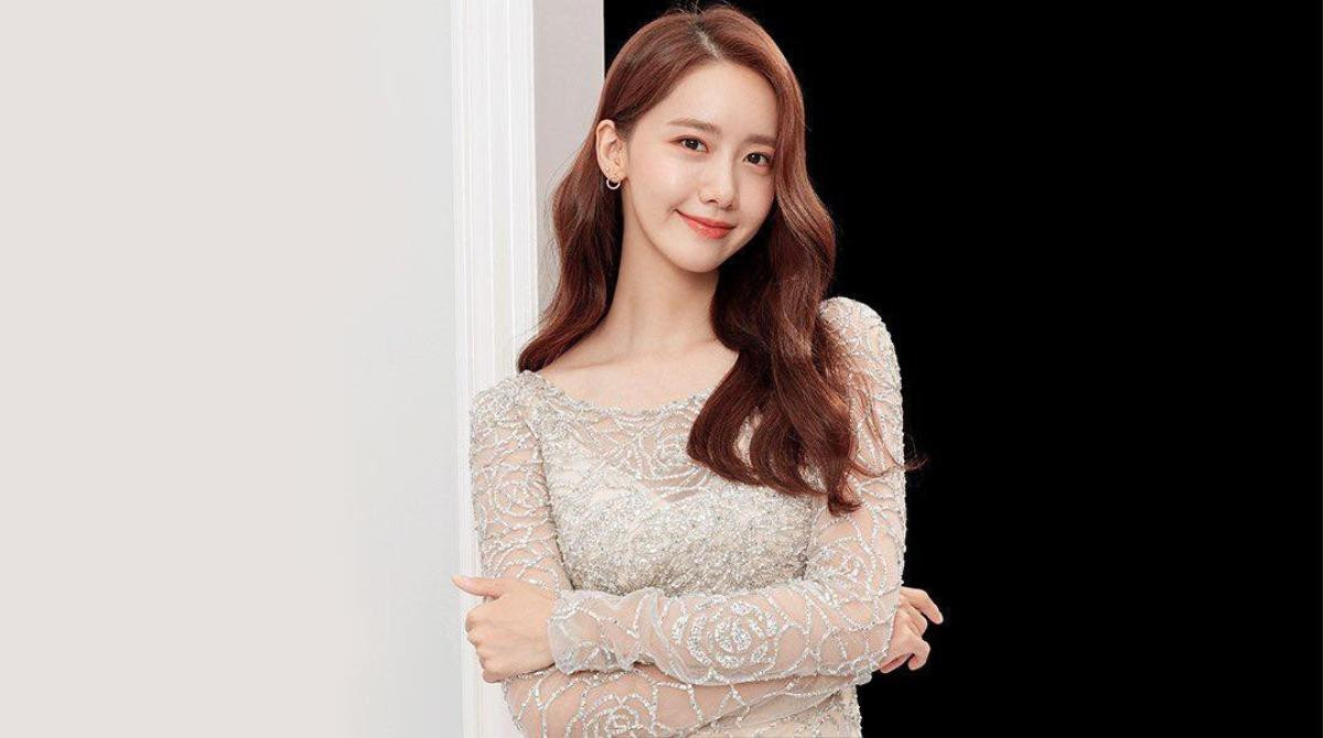 YoonA (SNSD) làm đại sứ cho Liên hoan phim Quốc tế Macao, ngập tràn trong lời tán tụng của cư dân mạng Ảnh 2