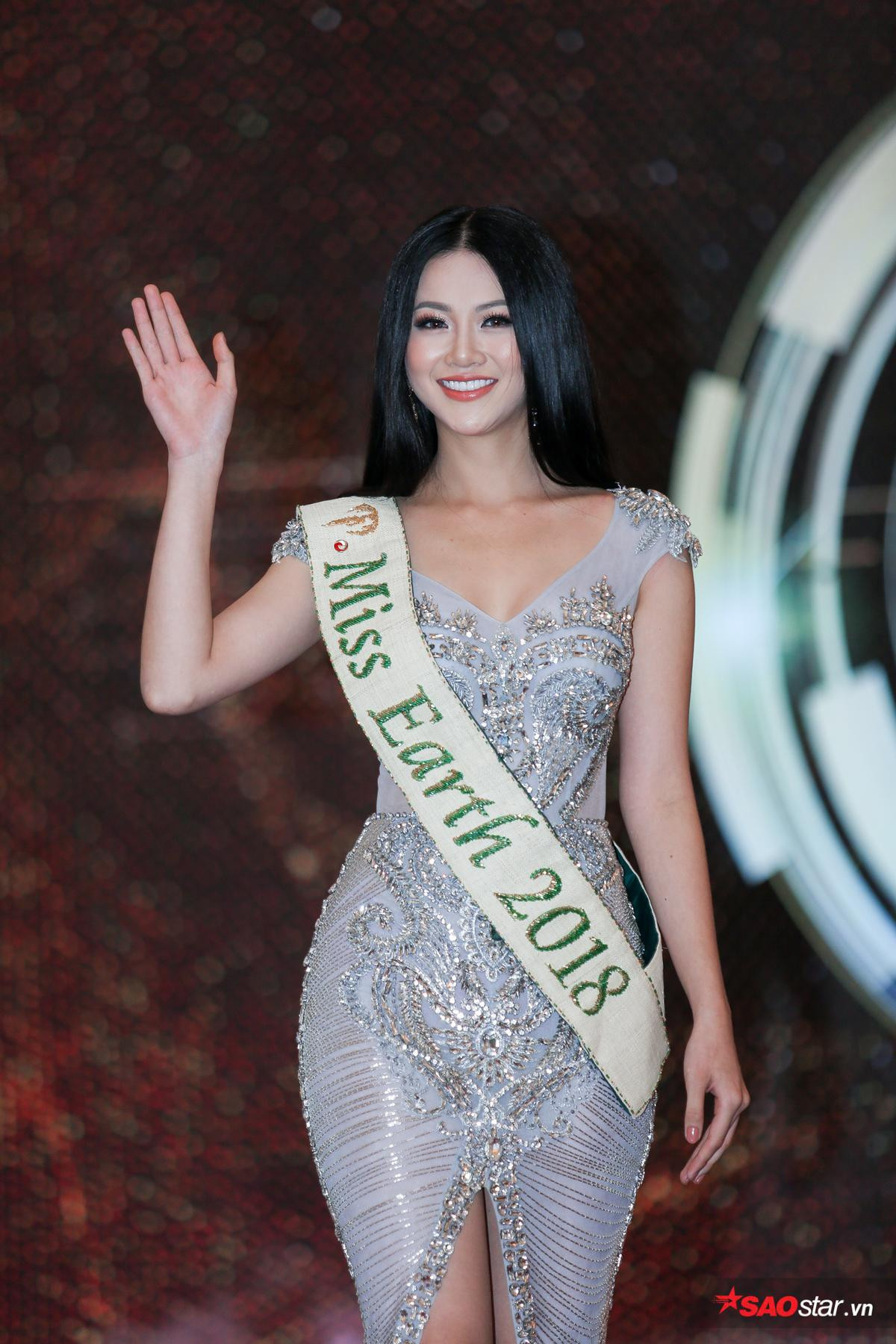 Phương Khánh và đại diện chính thức trả lời lý do không mang vương miện Miss Earth 2018 về Việt Nam Ảnh 2