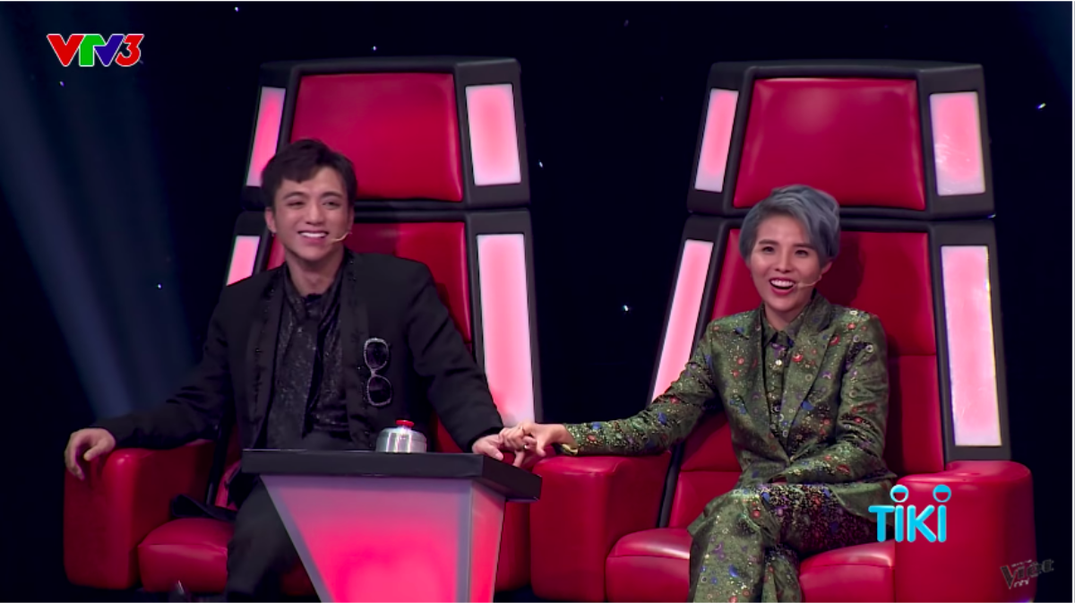 Sau vòng Đối đầu The Voice Kids 2018, Sơn - Tường lại 'tình tứ' hơn với những khoảnh khắc siêu ngọt ngào! Ảnh 8