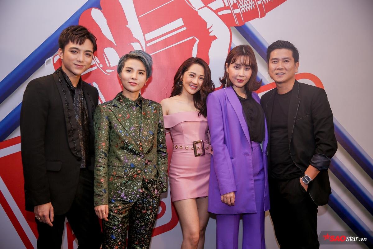 Sau vòng Đối đầu The Voice Kids 2018, Sơn - Tường lại 'tình tứ' hơn với những khoảnh khắc siêu ngọt ngào! Ảnh 3