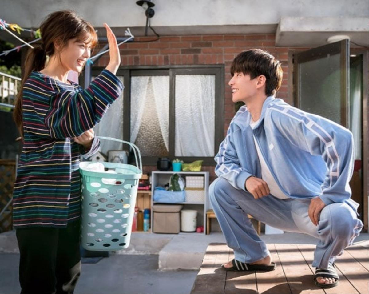 'Clean With Passion For Now': Kim Yoo Jung bê bối bên anh hàng xóm 'ngớ ngẩn' Song Jae Rim Ảnh 5