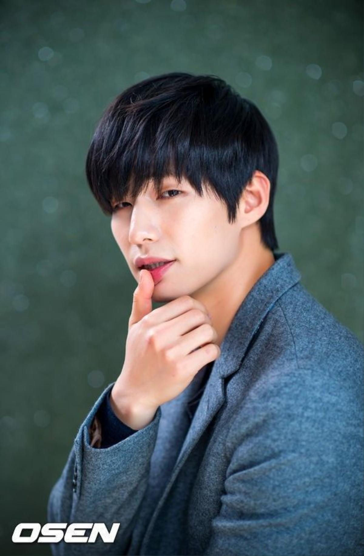 Song Jae Rim: 'Tôi là loại người thích bận rộn, không thích cảm giác trống vắng hoặc dành thời gian ở nhà' Ảnh 6