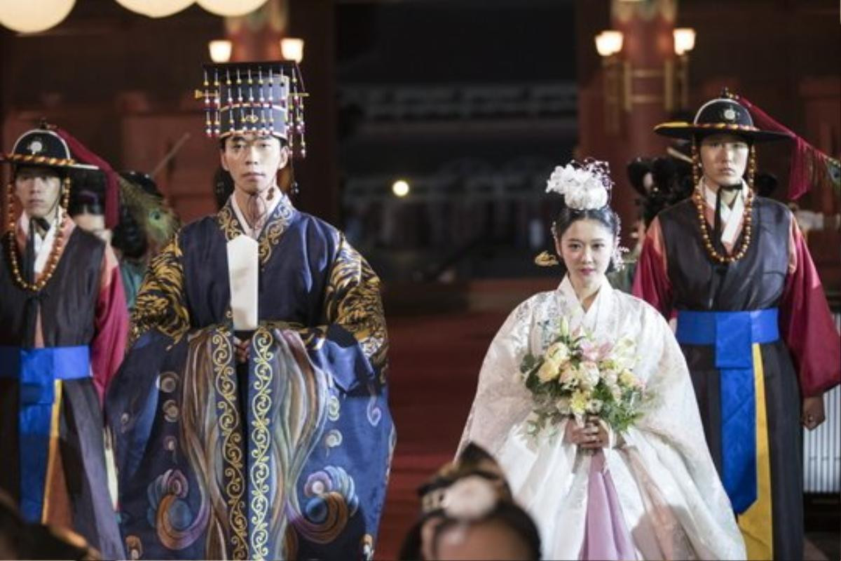 'The Last Empress': Cảnh 'đám cưới thế kỷ' của Jang Nara và Hoàng đế Shin Sung Rok quay suốt 2 ngày Ảnh 2