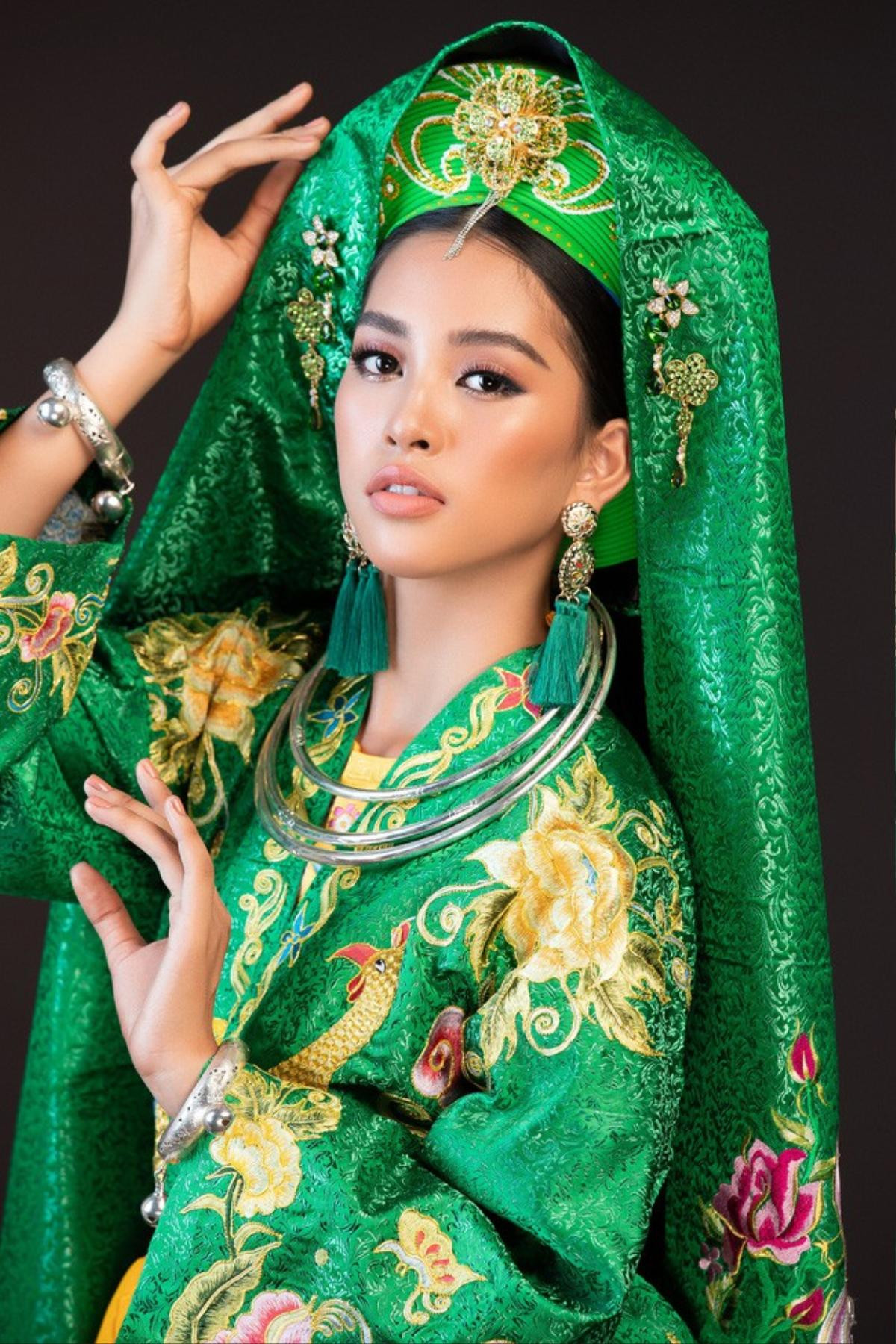 'Đọ level' của Lan Khuê, Mỹ Linh và Tiểu Vy trong phần thi tài năng tại đấu trường Miss World Ảnh 9