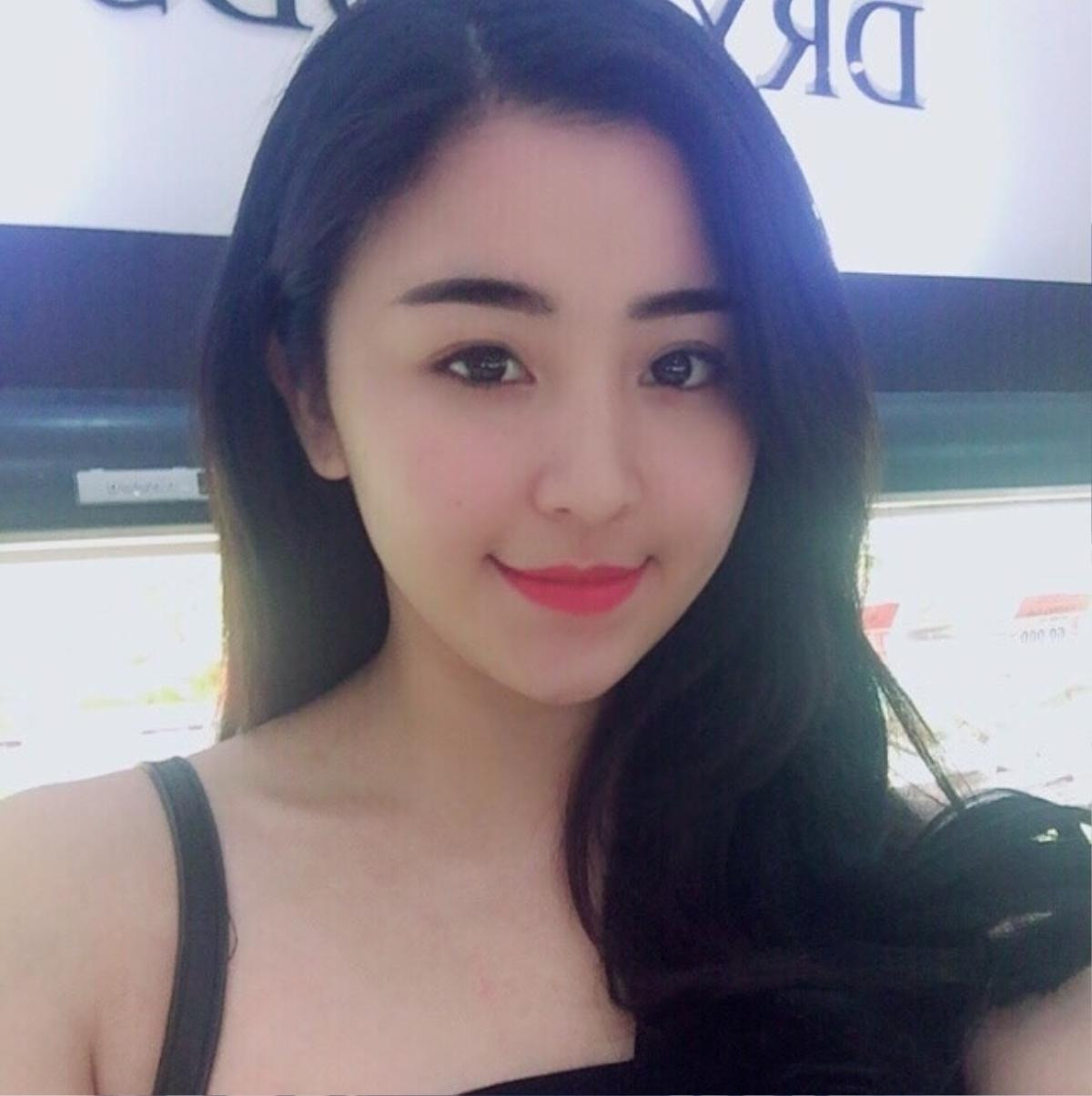 Xuất hiện ảnh 'hot girl bánh tráng trộn' đình đám một thời nổi mụn chi chít khắp mặt, xấu đến mức không thể nhận ra Ảnh 4