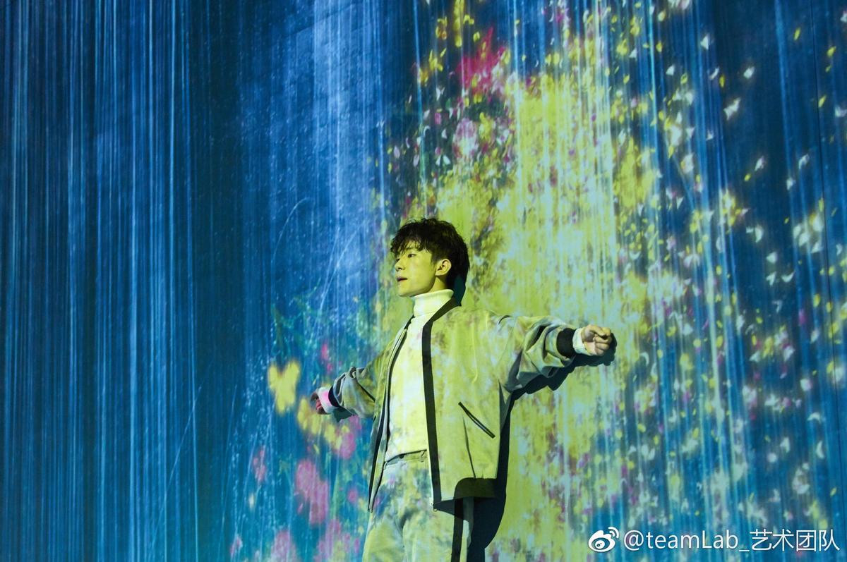 Dịch Dương Thiên Tỉ (TFBOYS) ma mị trong sản phẩm mới tại bảo tàng nổi tiếng Nhật Bản Ảnh 6