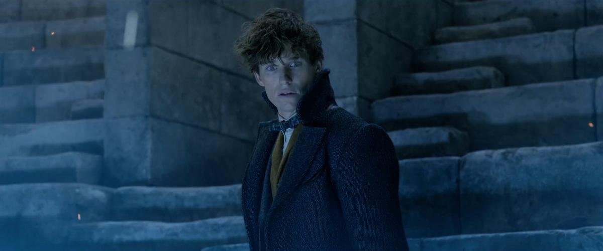 Chứng kiến thế giới Muggle lâm nguy trong 'Fantastic Beasts: The Crimes of Grindelwald' Ảnh 14