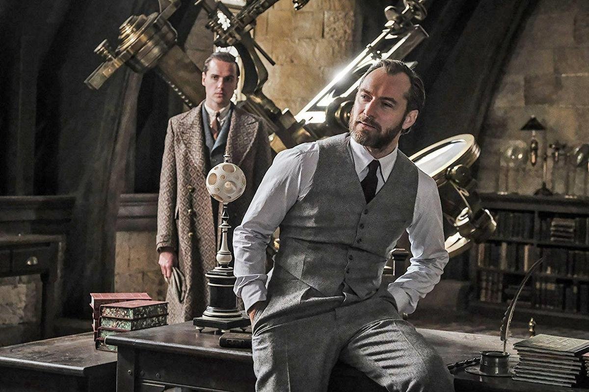 Review phim 'Fantastic Beasts 2: The Crimes Of Grindelwald': Kỹ xảo mãn nhãn, đậm phong cách 'Harry Potter' Ảnh 4