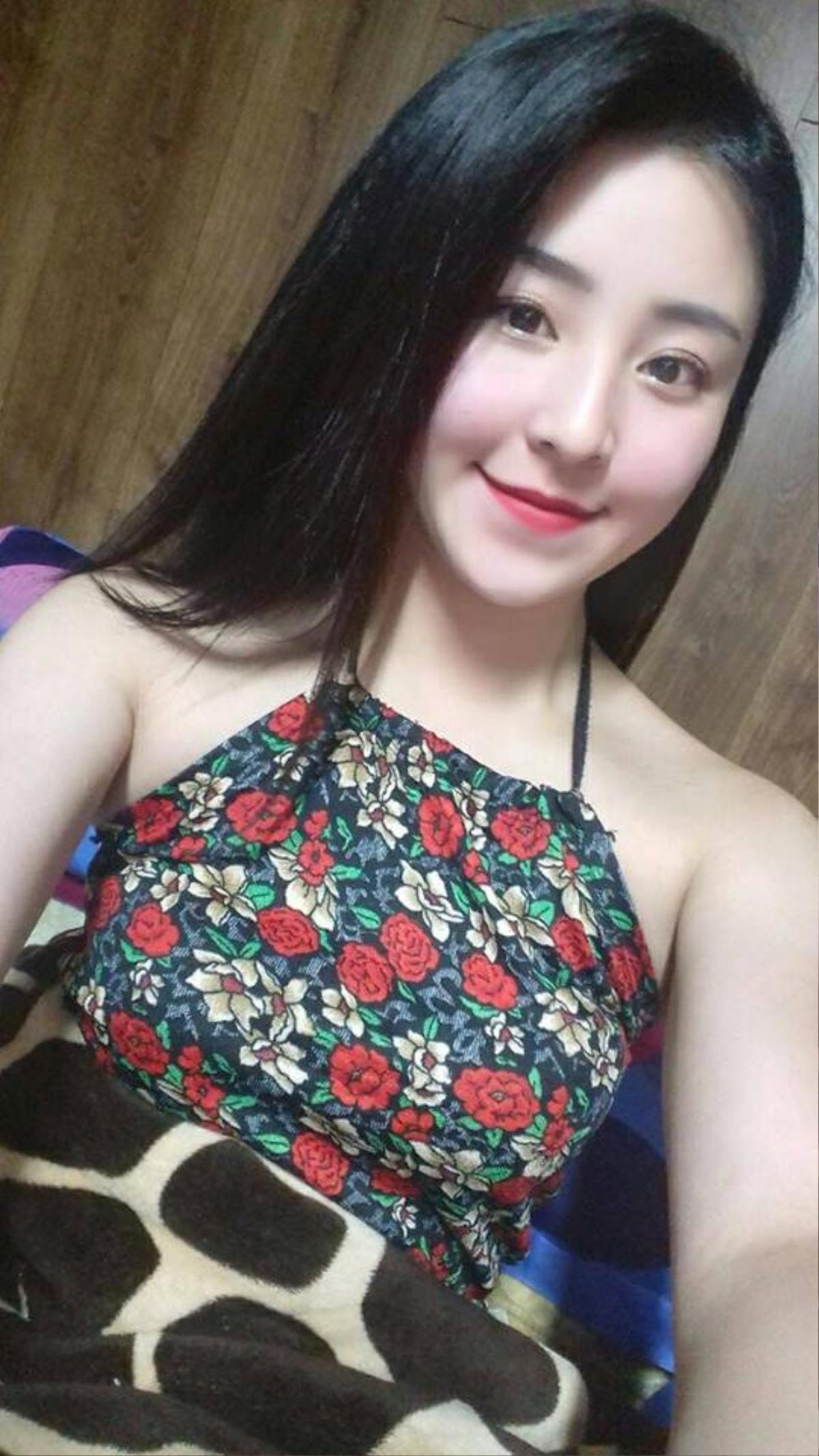 Quên hình ảnh chi chít mụn của 'hotgirl bánh tráng trộn' đi, là mẹ 1 con nhưng cô nàng vẫn quyến rũ thế này đây Ảnh 7