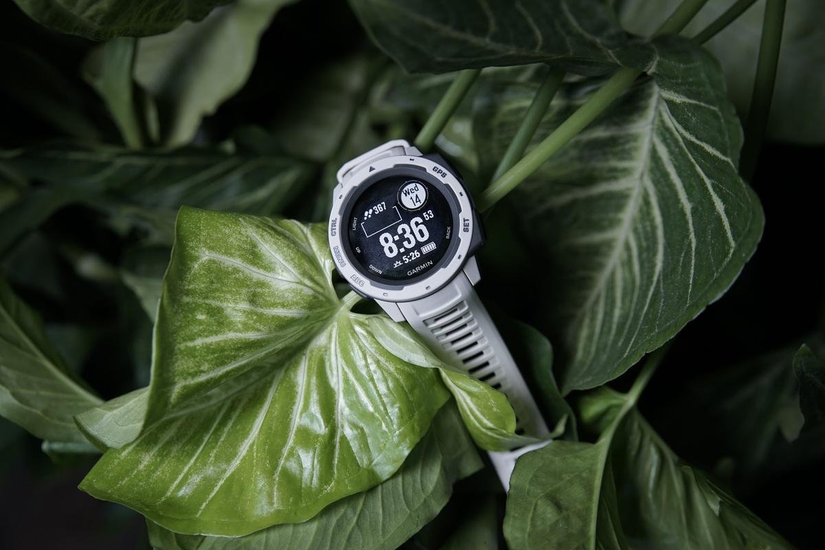 Garmin ra mắt đồng hồ GPS đạt tiêu chuẩn quân đội 810G của Hoa Kỳ Ảnh 1