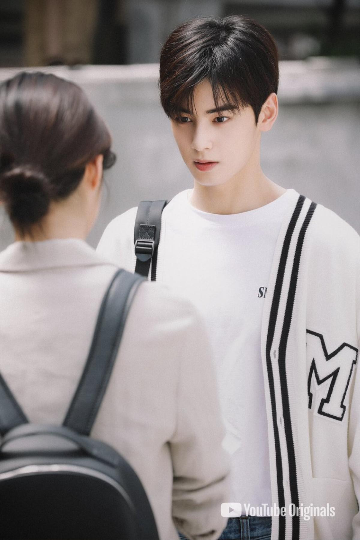 Cha Eun Woo tự viết và thể hiện ca khúc nhạc phim nói về việc mọi người chỉ quan tâm đến vẻ ngoài điển trai Ảnh 7