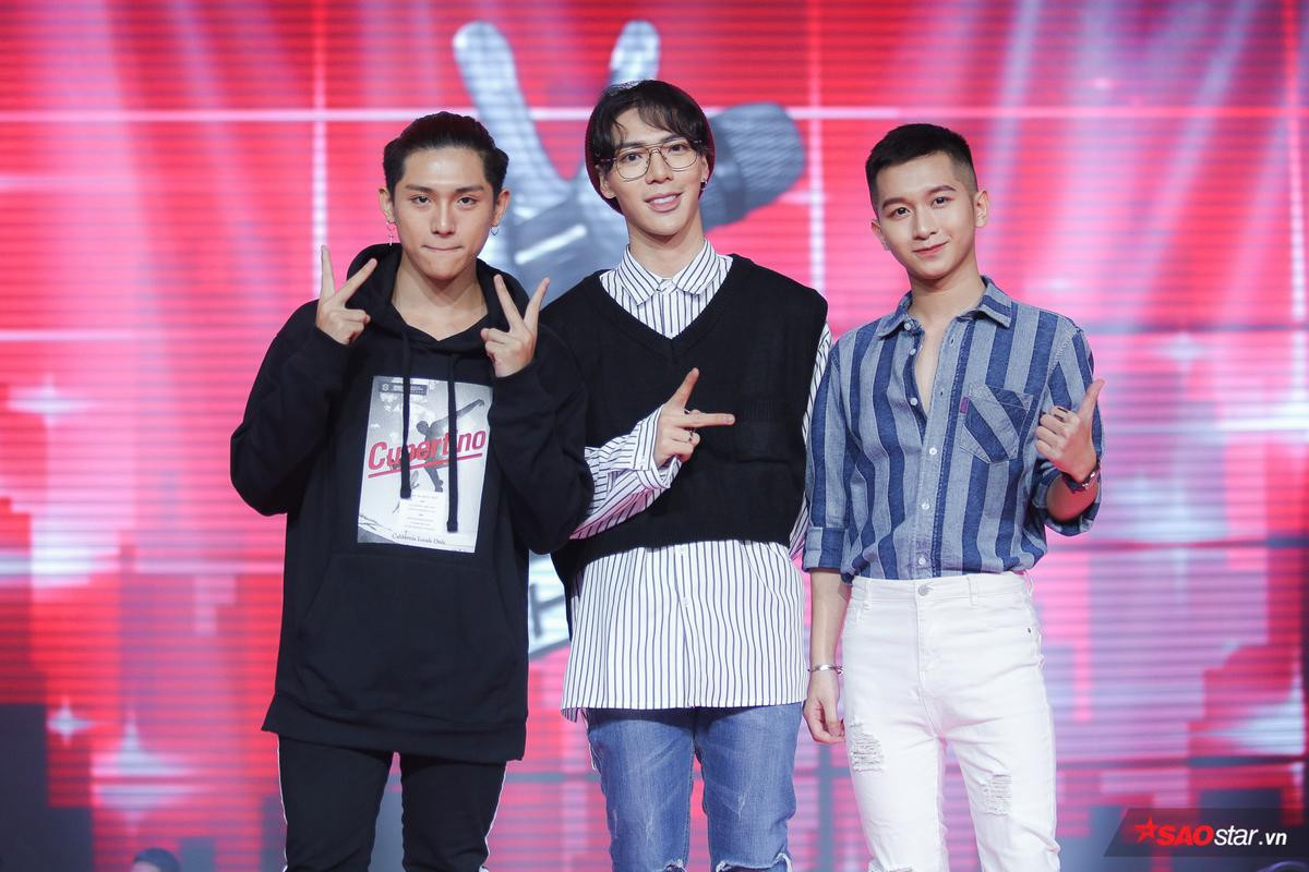 Erik, Đỗ Hoàng Dương và Grey-D xuất hiện tại The Voice Kids 2018: Chuyện gì xảy ra thế này? Ảnh 1