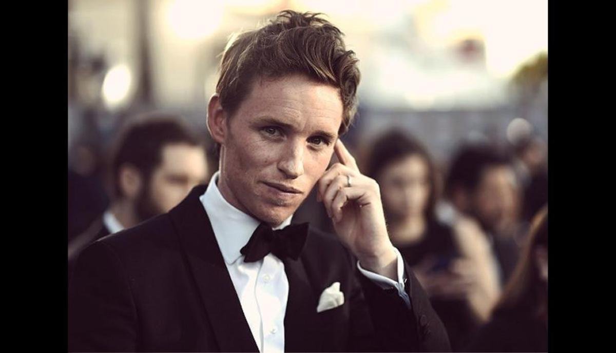 Sở hữu tình yêu của cộng đồng lục sắc từ 'Danish Girl', Eddie Redmayne tiếp tục làm fan điên đảo tại Fantastic Beat 2 Ảnh 1