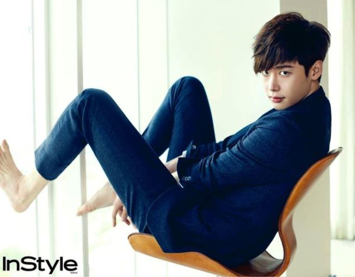 Lee Jong Suk và loạt hành động thể hiện tình cảm bạn bè, rộng lượng và tốt bụng Ảnh 4