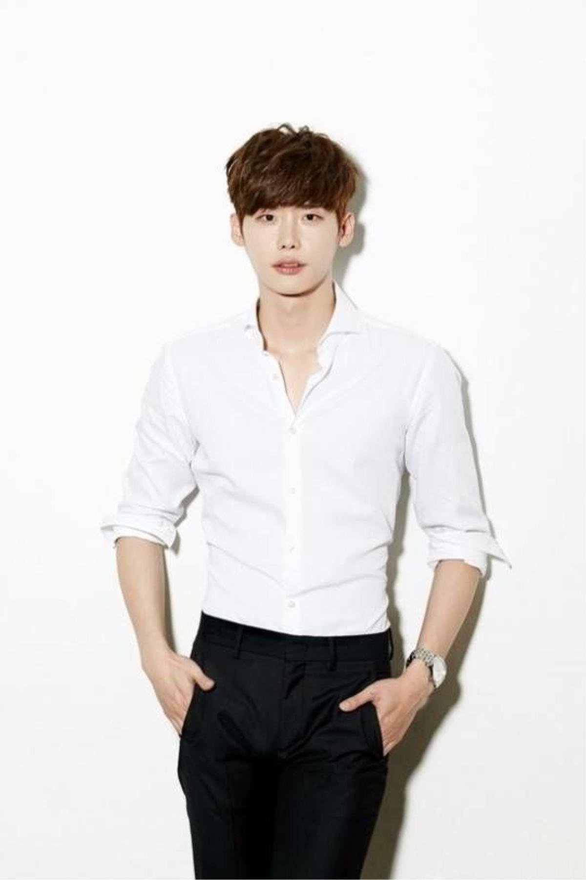 Lee Jong Suk và loạt hành động thể hiện tình cảm bạn bè, rộng lượng và tốt bụng Ảnh 2