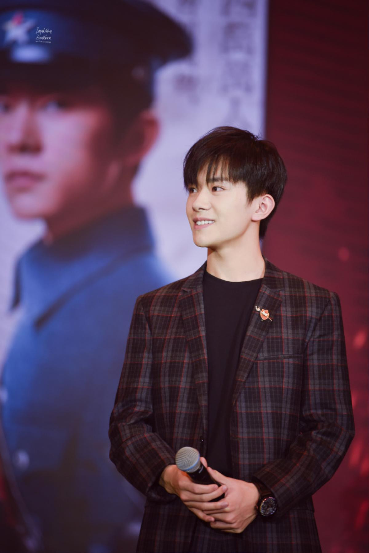 Dịch Dương Thiên Tỉ (TFBOYS) được khen ngợi về diễn xuất tại sự kiện quảng bá 'Diễm Thế Phiên' Ảnh 1