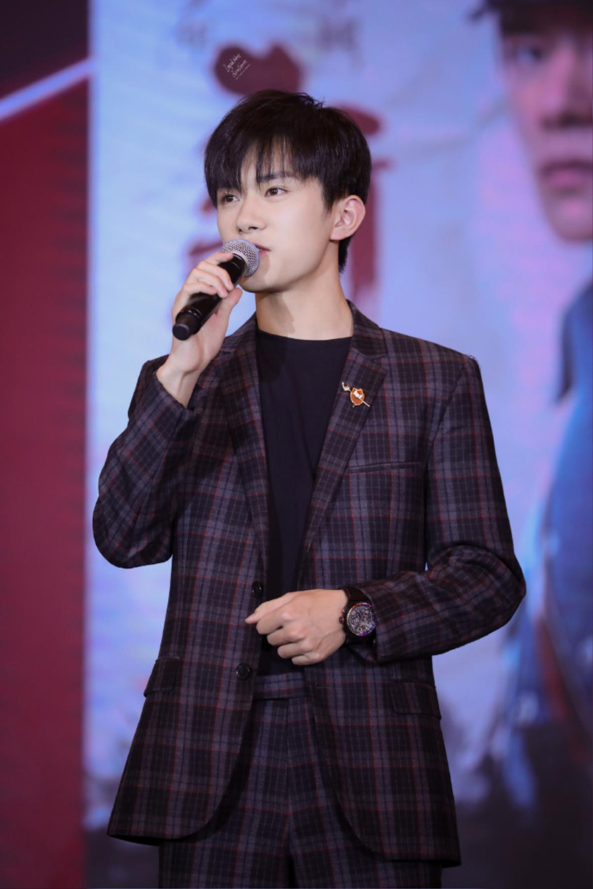 Dịch Dương Thiên Tỉ (TFBOYS) được khen ngợi về diễn xuất tại sự kiện quảng bá 'Diễm Thế Phiên' Ảnh 6