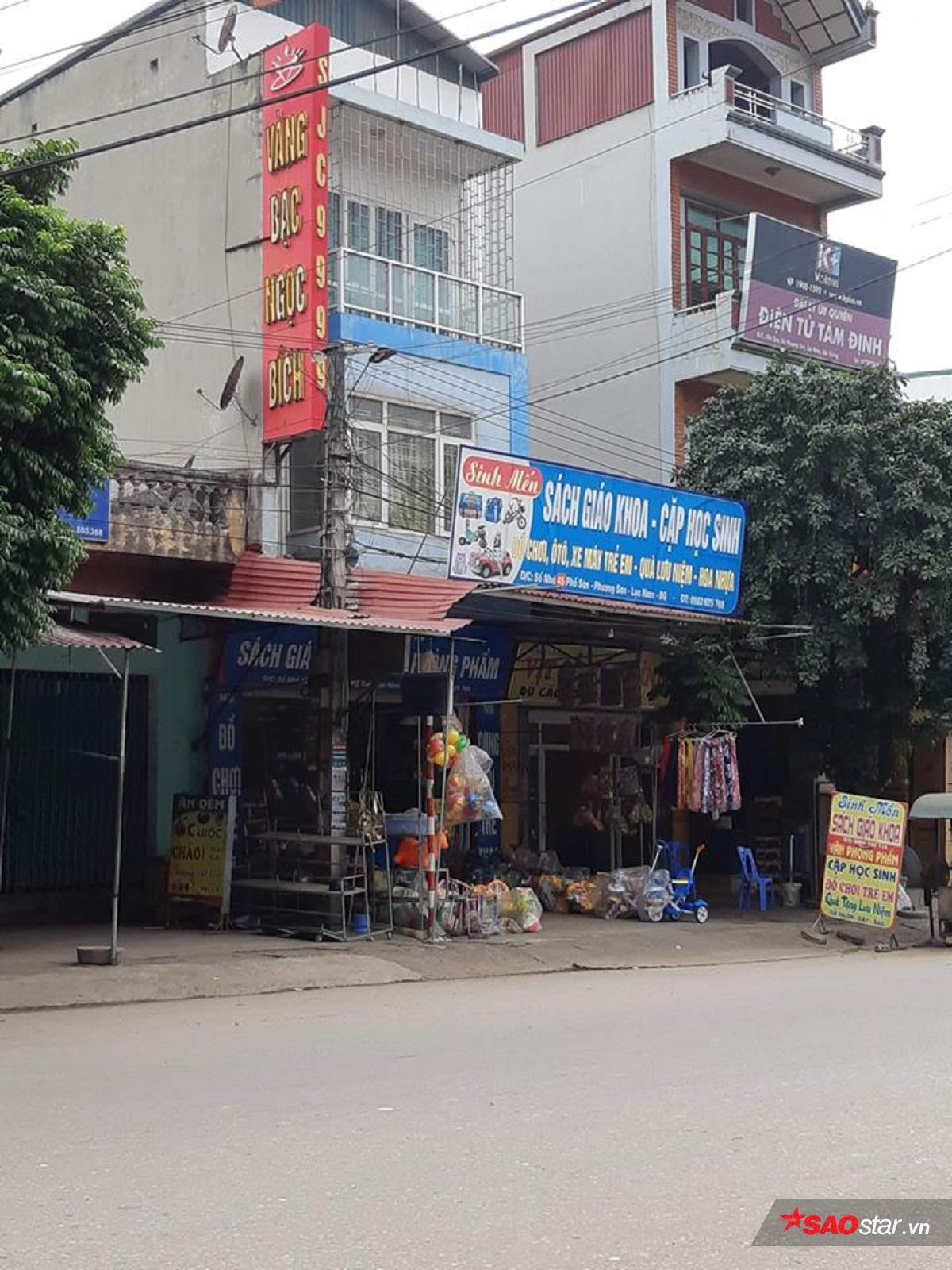 7 năm sau thảm án tiệm vàng Ngọc Bích, mẹ Lê Văn Luyện trải lòng: 'Giờ vợ chồng tôi phải gắng làm để trả nợ đời cho con' Ảnh 2