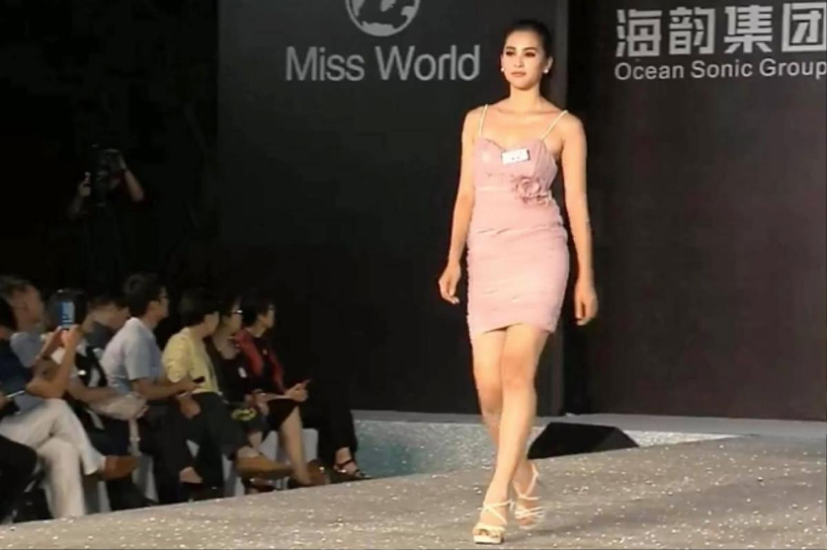 Thất bại ở phần thi Top Model, Tiểu Vy mất suất đi thẳng vào Top 30 - Miss World 2018 Ảnh 2