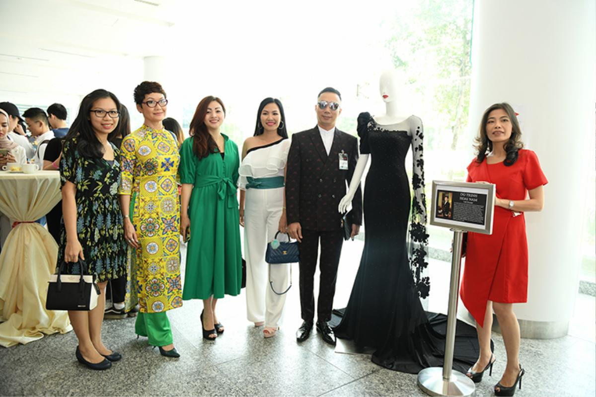 NTK Đỗ Trịnh Hoài Nam mở màn The Council of ASEAN Fashion Designers Ảnh 9