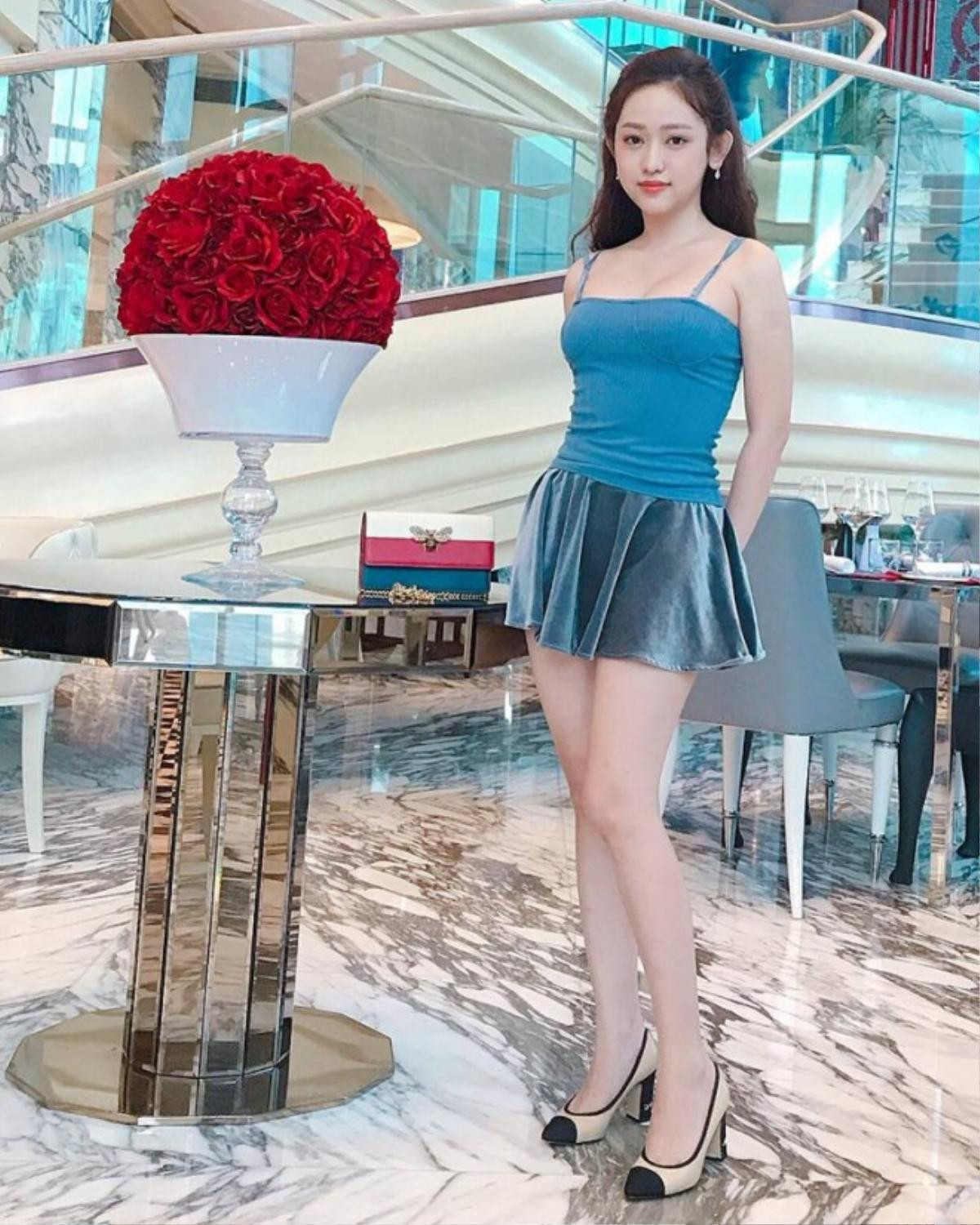 Hé lộ nhan sắc thật đằng sau những bức ảnh 'nghìn like' của hot girl Việt Ảnh 18