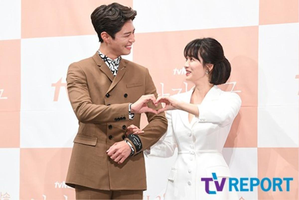 Song Hye Kyo đã ăn kiêng khi diễn chung với Park Bo Gum trong 'Encounter', không cảm thấy chênh lệch tuổi tác là một gánh nặng Ảnh 5