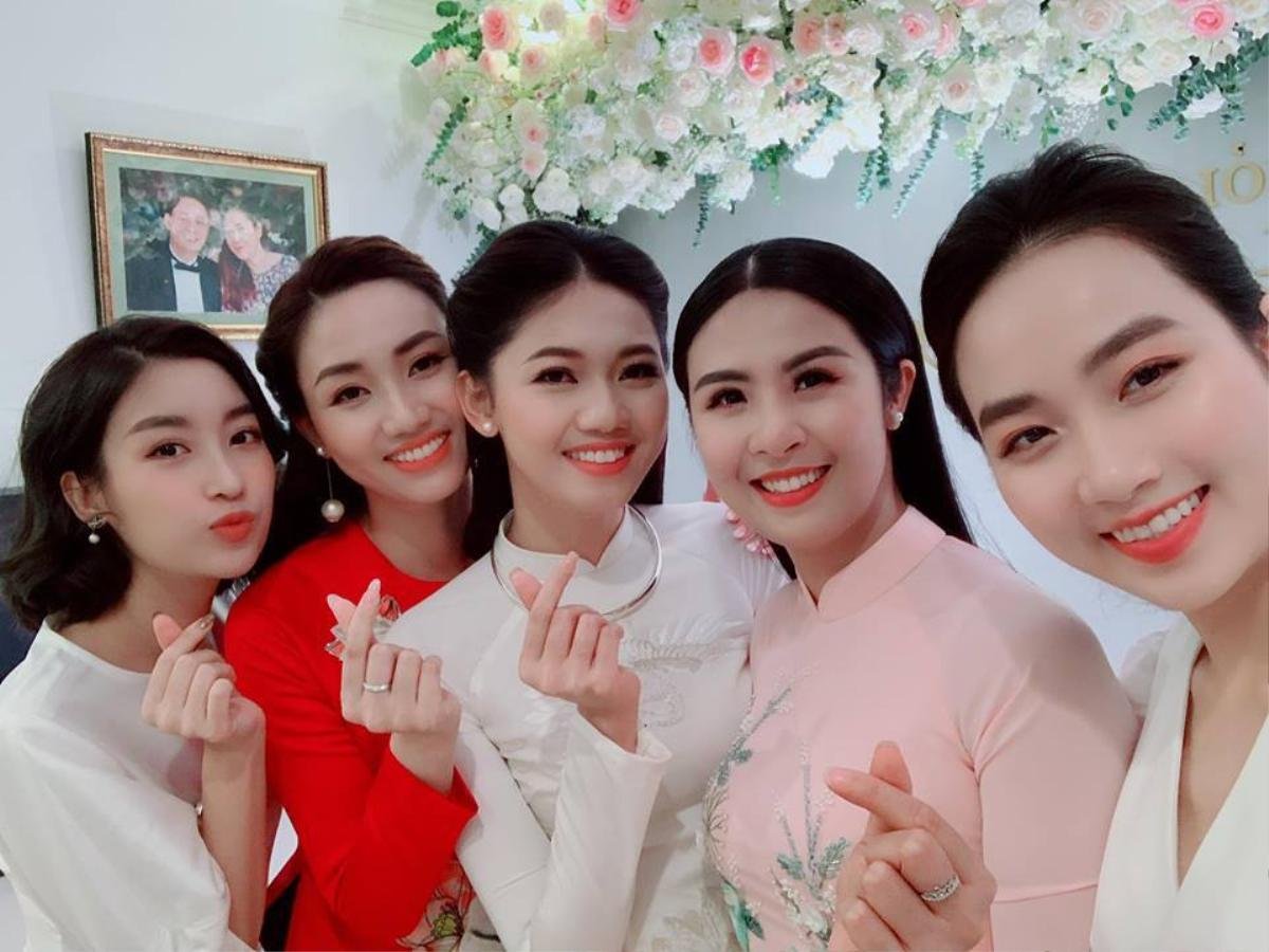 Á hậu Thanh Tú 'bí mật' tổ chức đám hỏi cùng doanh nhân Hà Thành hơn cô 16 tuổi Ảnh 1