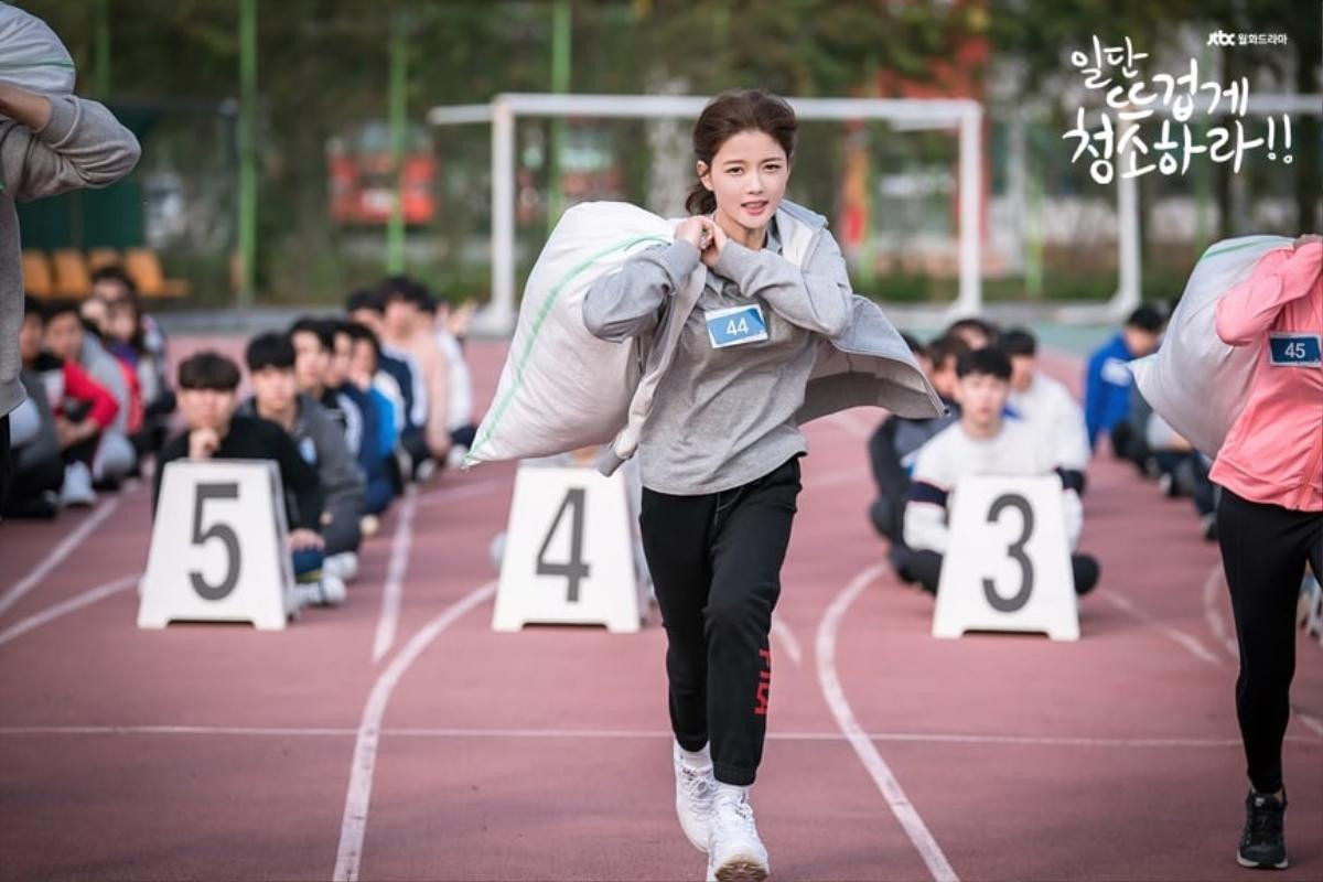 'Clean With Passion For Now': Kim Yoo Jung chăm chỉ thi tuyển vào công ty 'bạn trai' Yoon Kyun Sang chỉ để trả nợ Ảnh 5