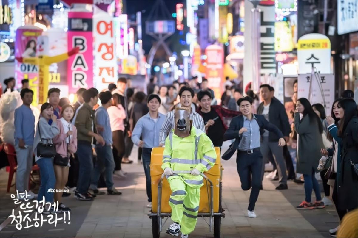 'Clean With Passion For Now': Kim Yoo Jung chăm chỉ thi tuyển vào công ty 'bạn trai' Yoon Kyun Sang chỉ để trả nợ Ảnh 3