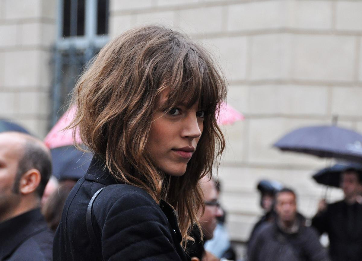 Freja Beha, chân dài đồng tính quyến rũ, đắt giá nhất nhì sàn catwalk. Ảnh 2