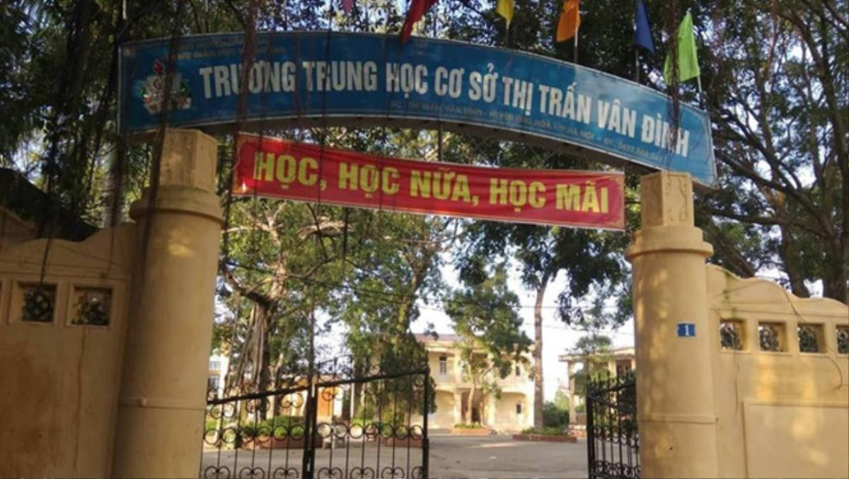 Vụ giáo viên đánh học sinh gãy răng và tự ý đuổi học: Đối chất nảy lửa giữa phụ huynh và cô giáo Ảnh 2