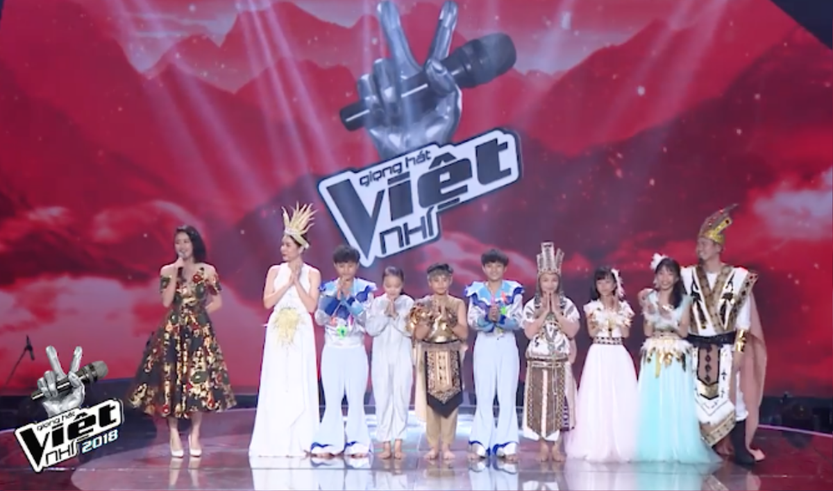 'Nhá hàng' Liveshow 2: Sơn - Tường hóa ông bà 'máu me', Giang - Hồ 'ưa chuộng' style cung đình Ảnh 4