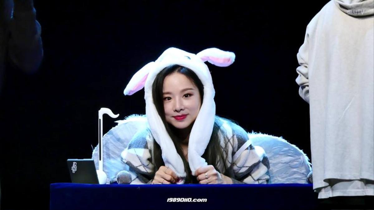 Fan EXID xót xa kể lại tình hình sức khỏe hiện tại của Solji: Phải hạ toàn bộ ánh sáng khu vực fansign do mắt còn rất yếu Ảnh 2