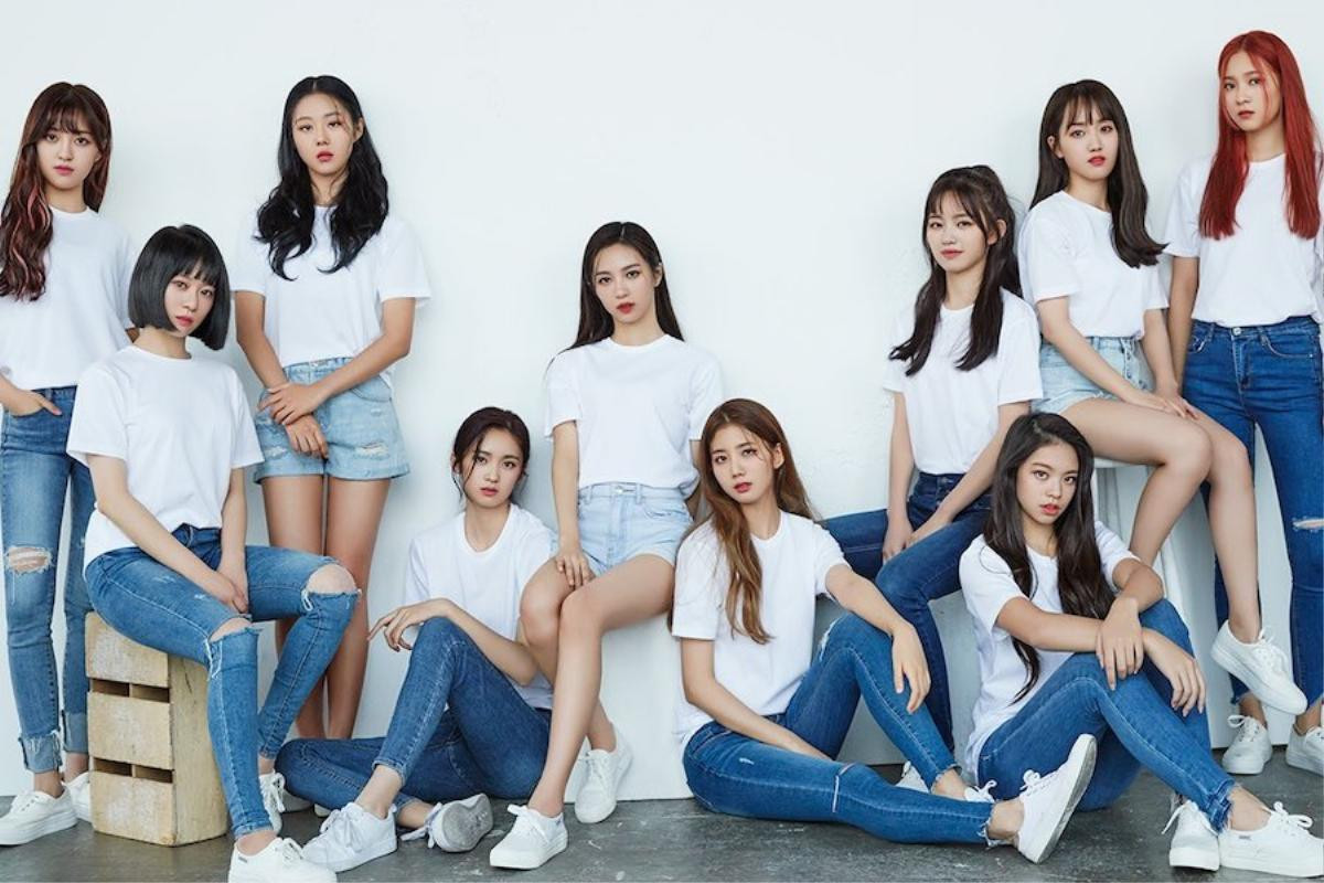 'Điểm mặt chỉ tên' đủ 10 thành viên trong girlgroup 'nữ thần thế hệ mới' nhà FNC Ảnh 1