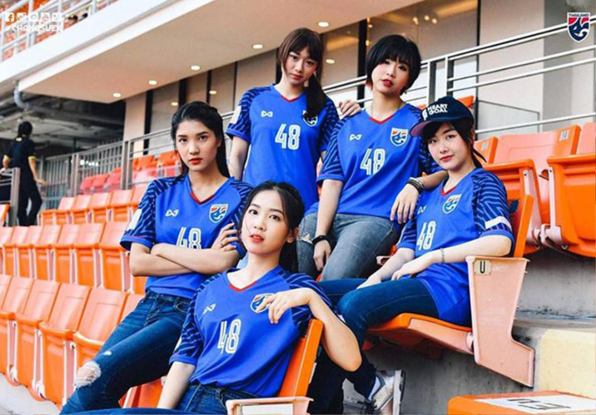 Truyền thông châu Á: Hot girl Việt Nam đẹp nhất AFF Cup 2018 Ảnh 13