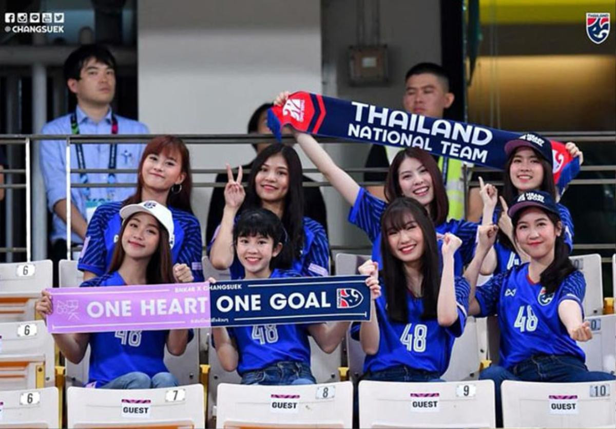 Truyền thông châu Á: Hot girl Việt Nam đẹp nhất AFF Cup 2018 Ảnh 12